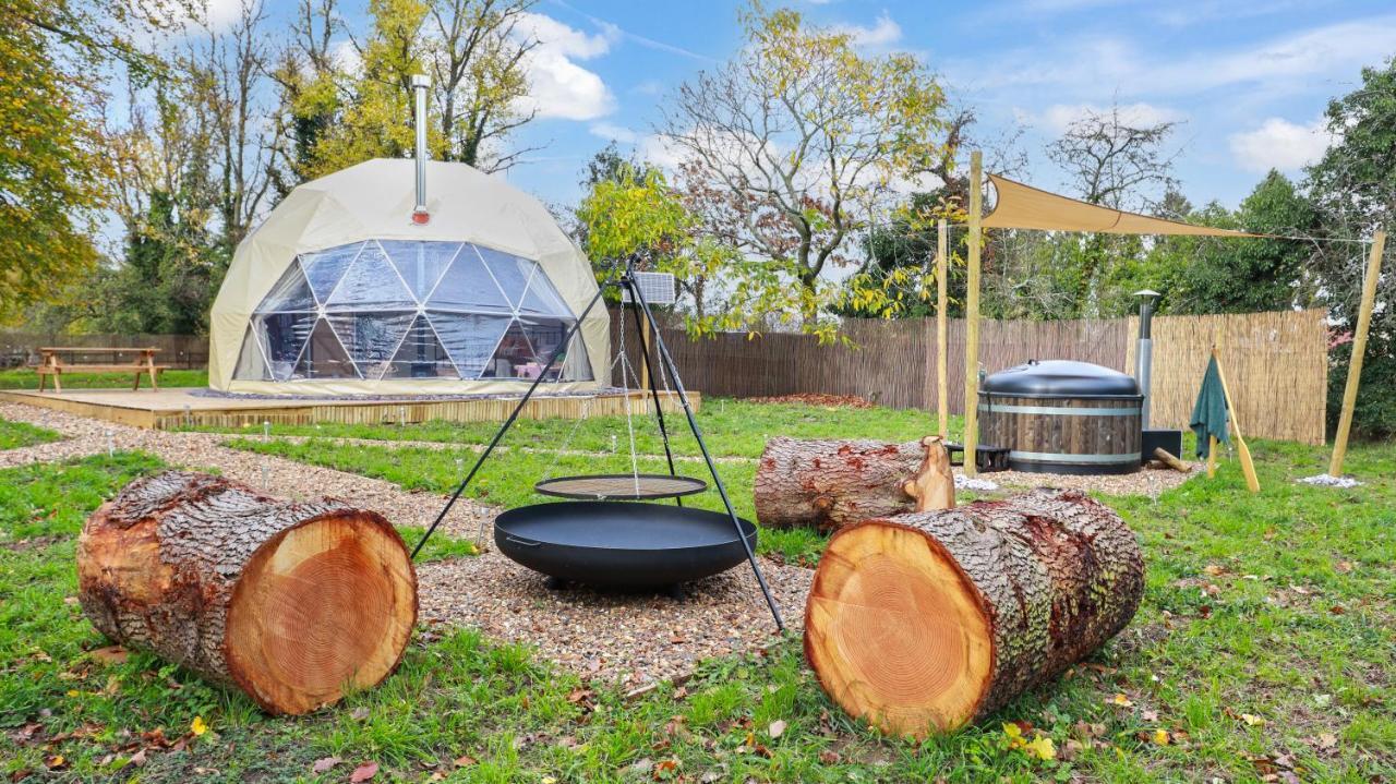 Hotel Luxury Dome With Private Wood-Fired Hot Tub Oksford Zewnętrze zdjęcie