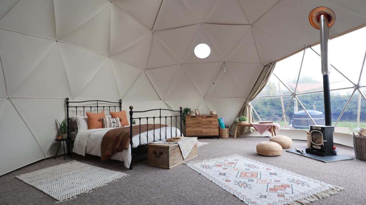 Hotel Luxury Dome With Private Wood-Fired Hot Tub Oksford Zewnętrze zdjęcie